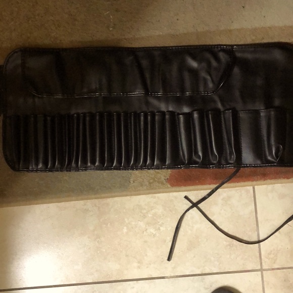 Brush bag/holder. - Picture 1 of 3